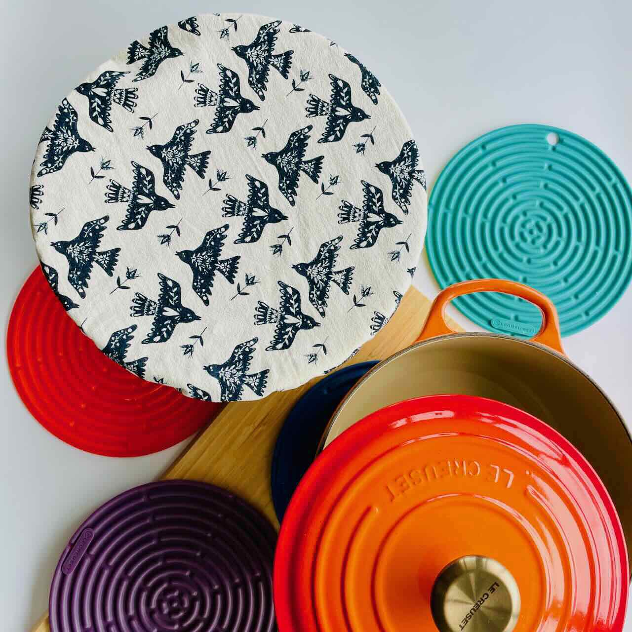 Reusable Fabric Bowl Cover: Flying Birds - XL 12"